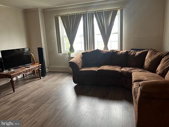 5th image of 4503 Romlon St APT 201