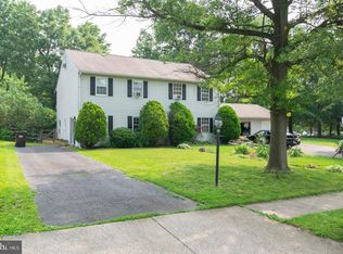 425 Gruber Rd, Harleysville, PA 19438