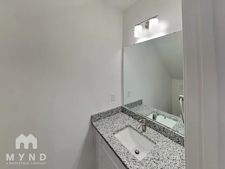 702 W Virginia Ave — Photo 19