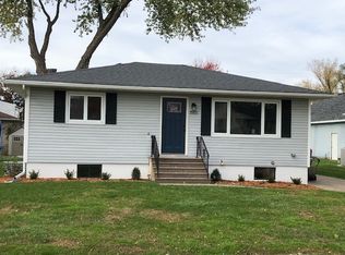 885 40th Ave, Winona, MN 55987