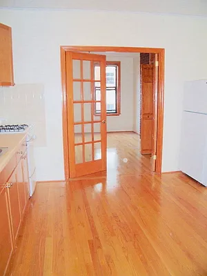 Rented by Warren T Real Estate Corp. | media 9