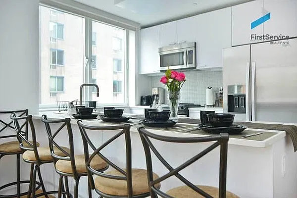 Rented by FirstService Realty (legacy) | media 8