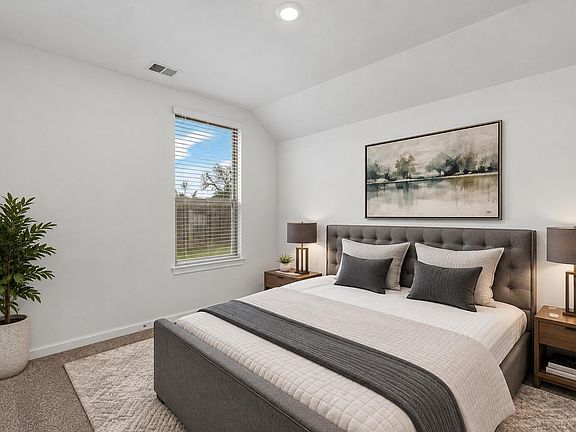 4th image of 650 Aspen Falls Ct