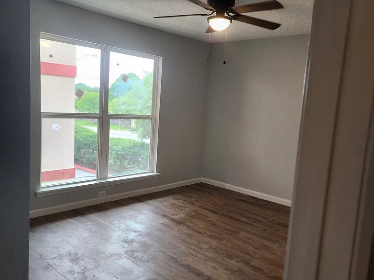 3243 Nacogdoches Rd — Photo 7