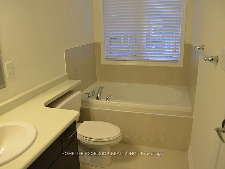 130 Major Cres — Photo 15