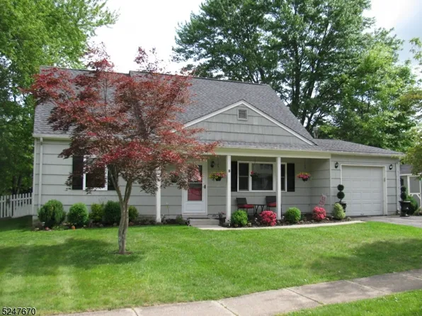 10 Bordeaux Dr, Mount Olive Twp., NJ 07836