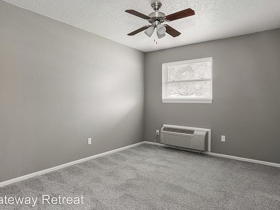 4th image of 15400 Bellaire Ave #15406-M
