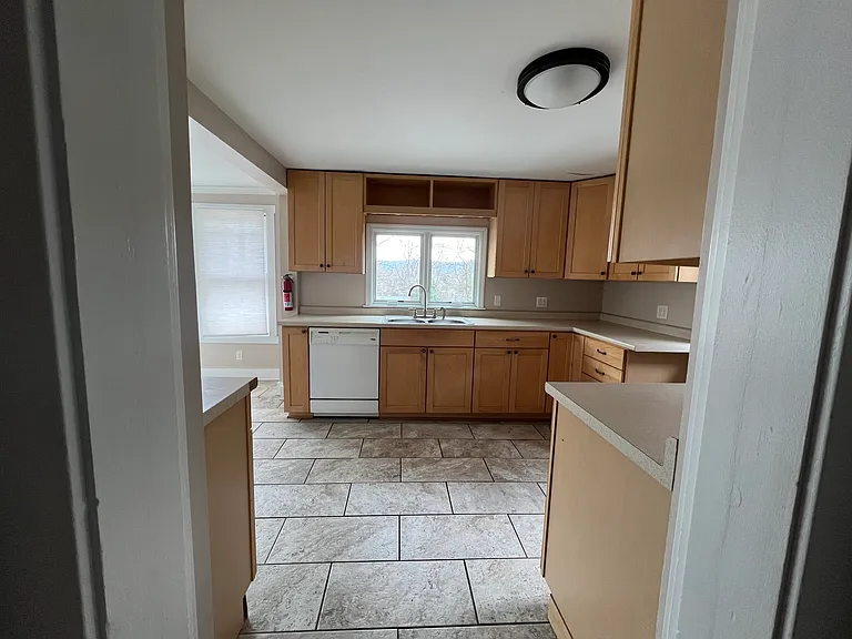 234 E Hamilton Ave — Photo 33