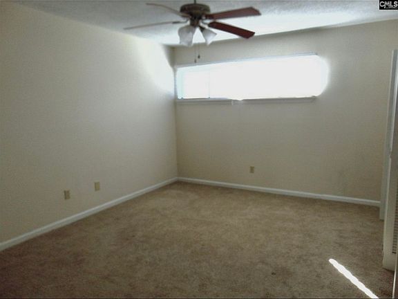 3rd image of 210 Browning Ln