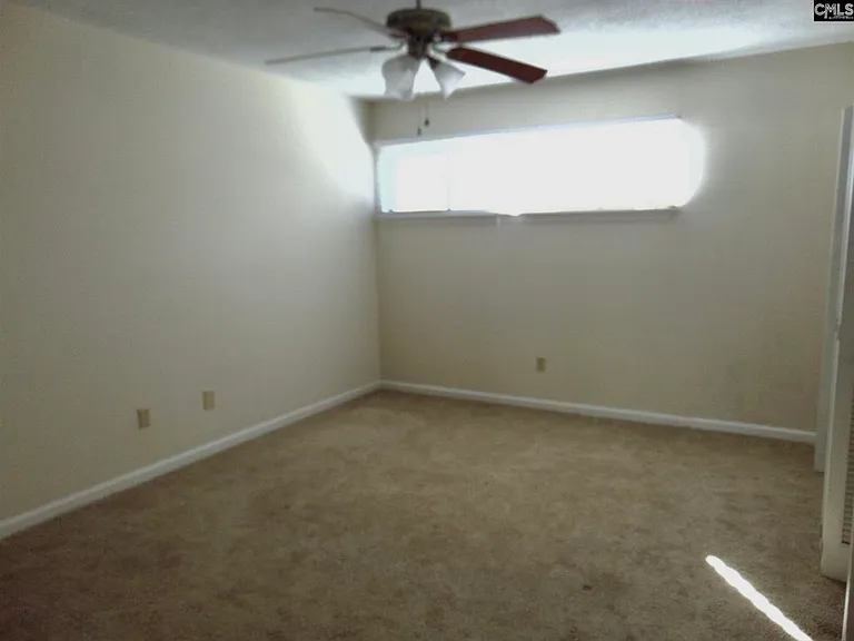 210 Browning Ln — Photo 4