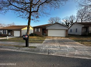 1491 Sanish Ct, Toms River, NJ