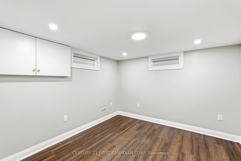 London House for rent - 6 Bedrooms — photo 28