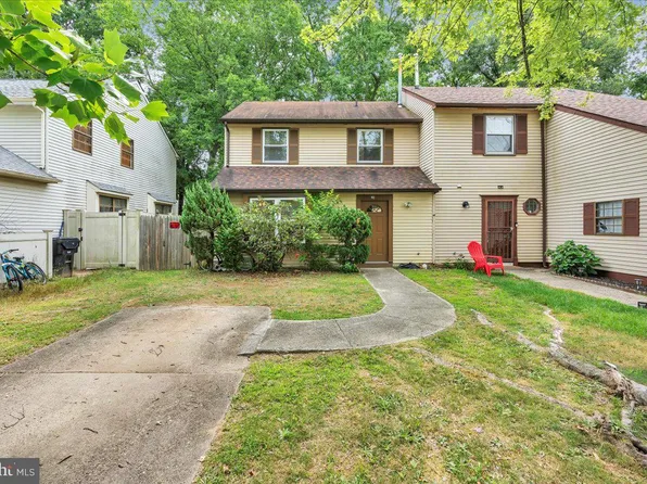 20 Hyacinth Ln, Sicklerville, NJ 08081