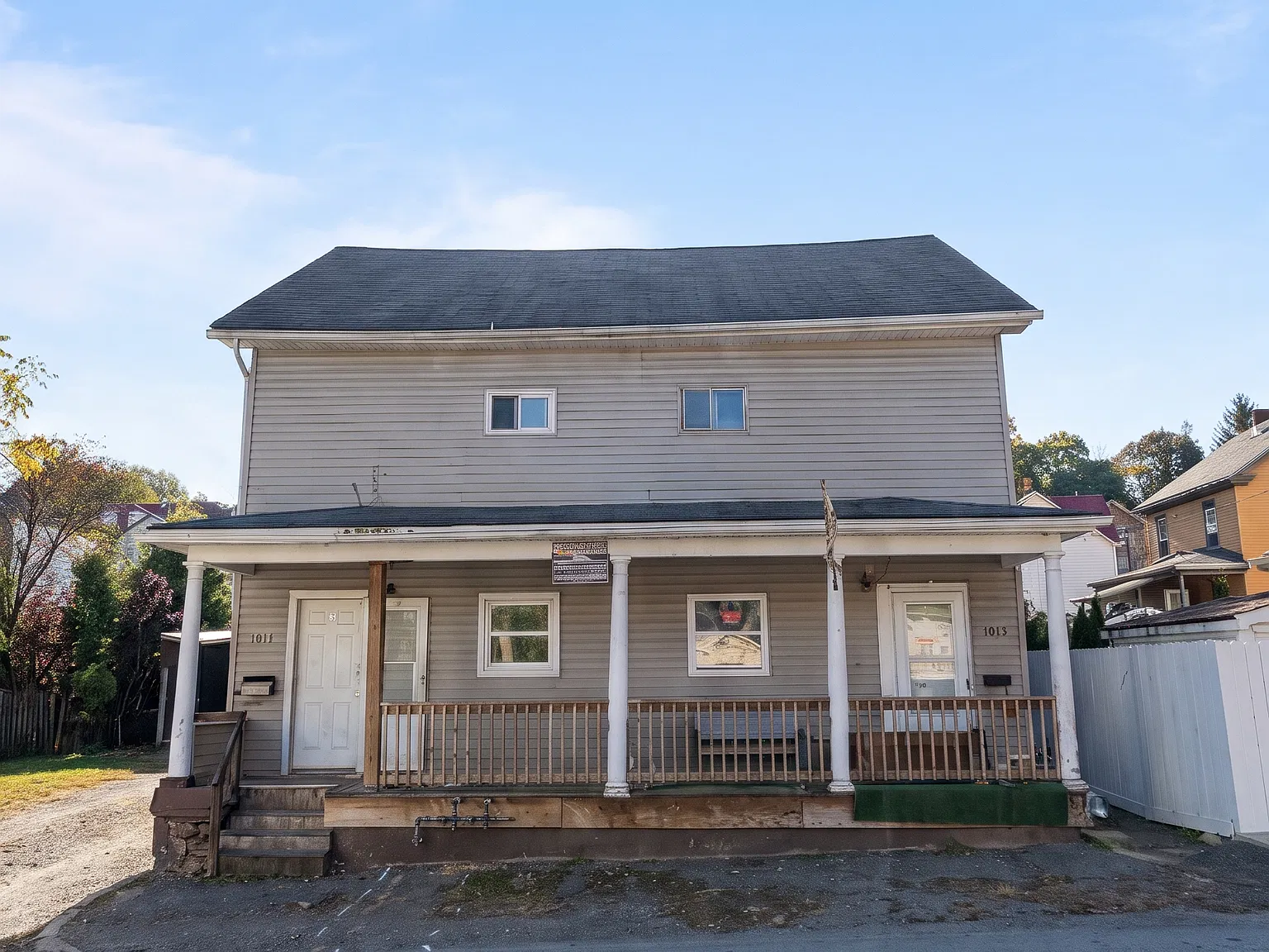 4 bed, $1,350 — Photo 1