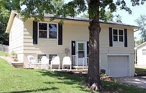 2nd image of 1413 Grayling Dr