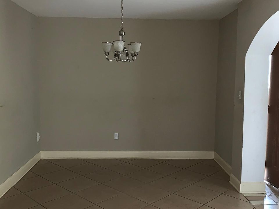 2nd image of 5331 Glouster Rd