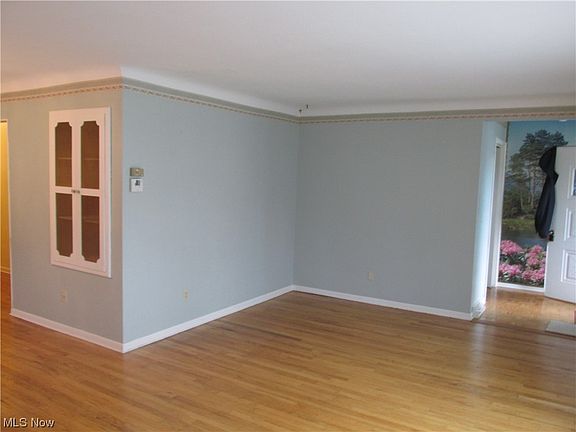 4th image of 5971 Northview Dr