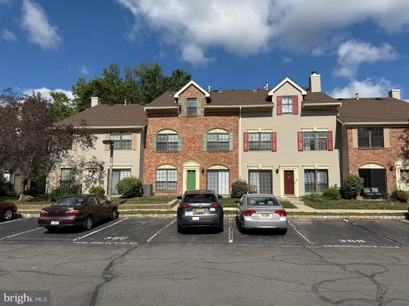 83 Drewes Ct, Lawrence Township, NJ 08648