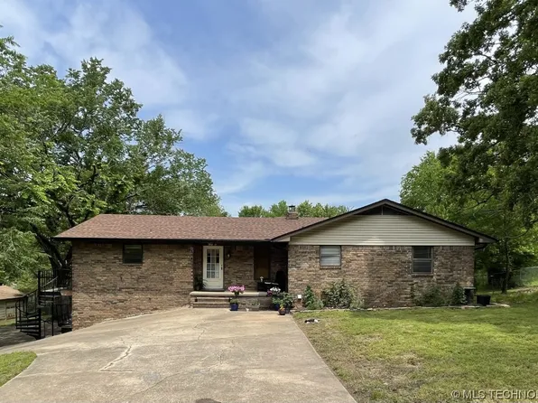 605 E Avenue G, Heavener, OK 74937