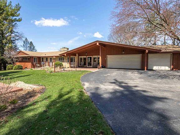 3rd image of 3324 Westminster Dr
