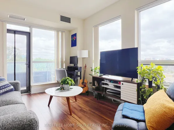 120 Harrison Garden Blvd #527, Toronto, ON M2N