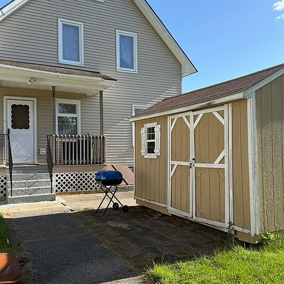 37 Greendale Ave — Photo 6