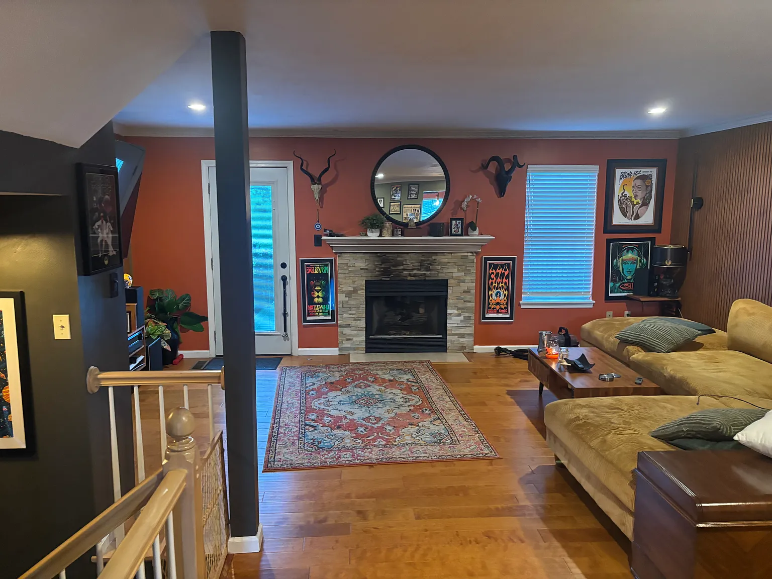 2 bed, 2.5 bath, 1850 sqft, $2,500 — Photo 2