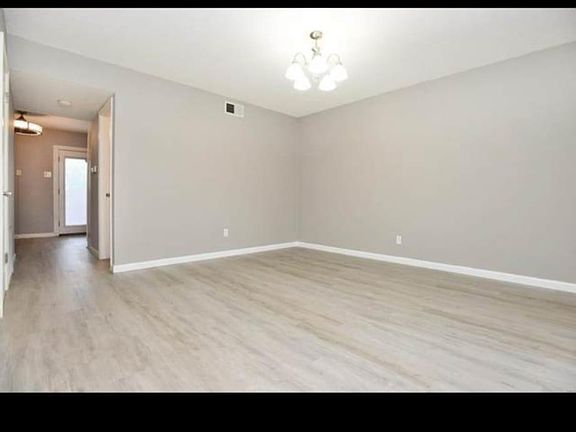 2nd image of 1037 Avenue H St