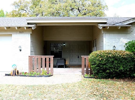 3rd image of 5021 Fall River Dr