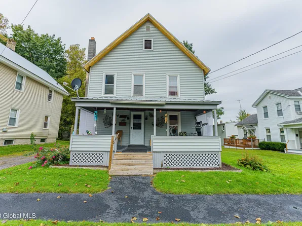 7 Maple Avenue, Gloversville, NY 12078