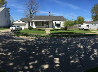 27921 Larchmont St, Saint Clair Shores, MI 48081