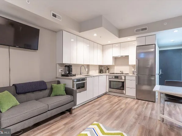 1311 13th St NW Unit T05, Washington, DC 20005