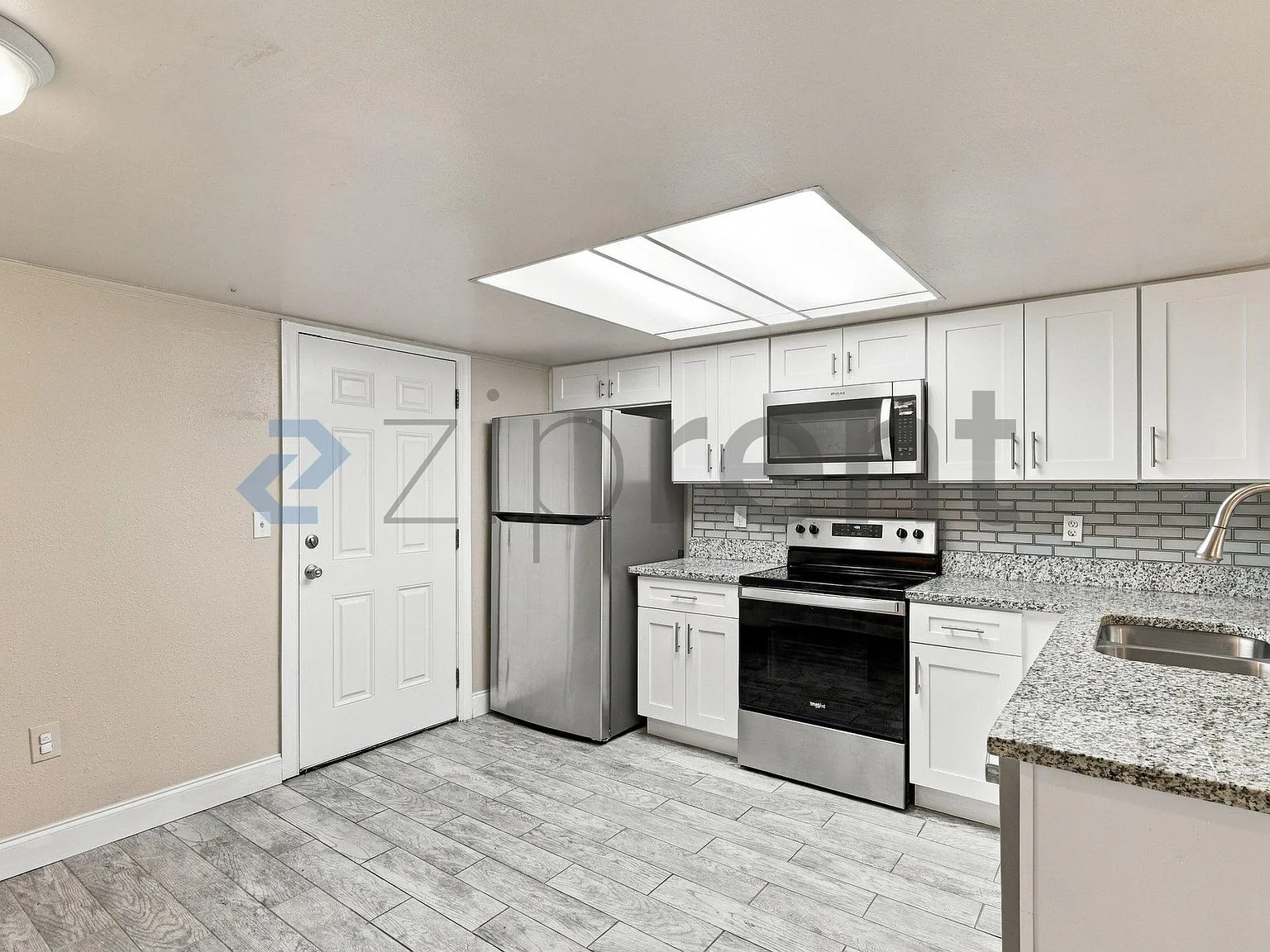 2 bed, 1.5 bath, 1150 sqft, $1,595 — Photo 4