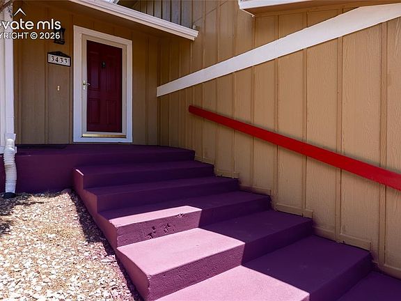 4th image of 3433 Oak Creek Dr W