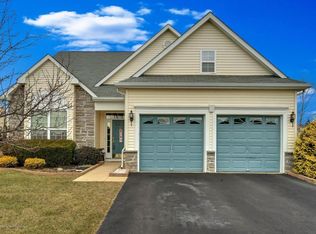 610 Quail Ct, Lakewood, NJ 08701