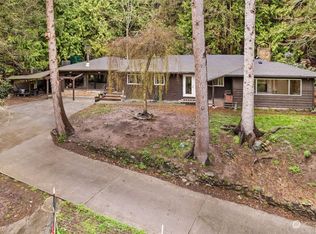 8555 Copper Ln, Sedro Woolley, WA 98284