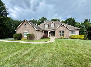 27 Chestnut Dr, Beckley, WV 25801