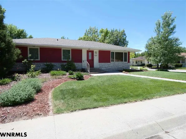 302 Hamilton St, Morrill, NE 69358