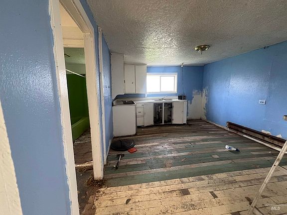 3rd image of 1902 4th Ave