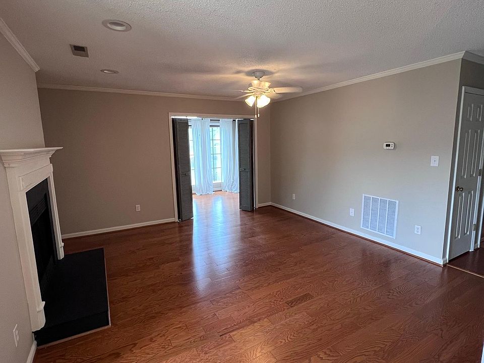 Living Room leading to sunroom