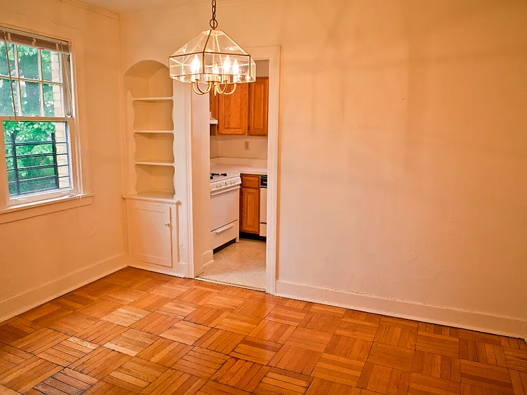 5920 Walnut St #104 — Photo 4