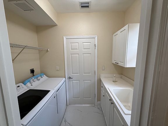 5th image of 6542 Hidden Cove Dr