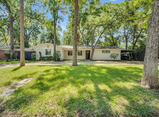 1520 Southwood Blvd, Arlington, TX 76013