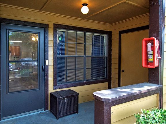 3rd image of 430 Forestway Cir Unit 106