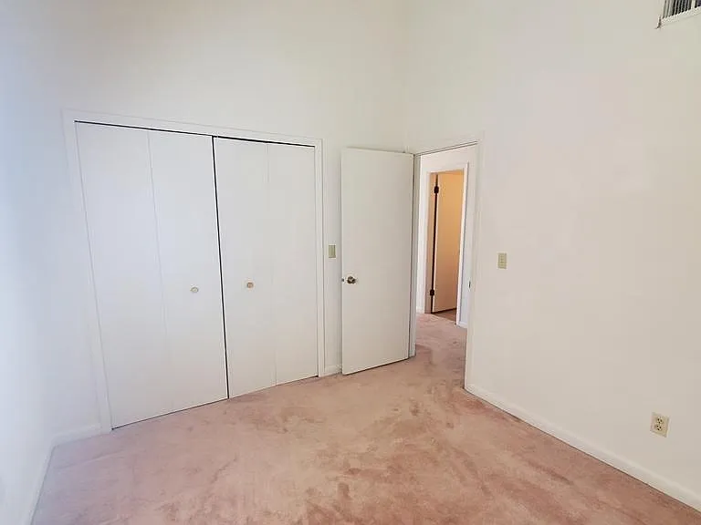 552 Observatory Dr — Photo 13