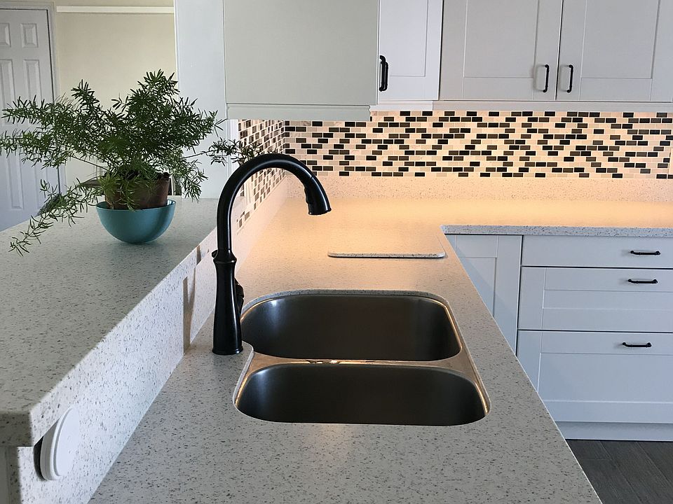 New solid surface countertop