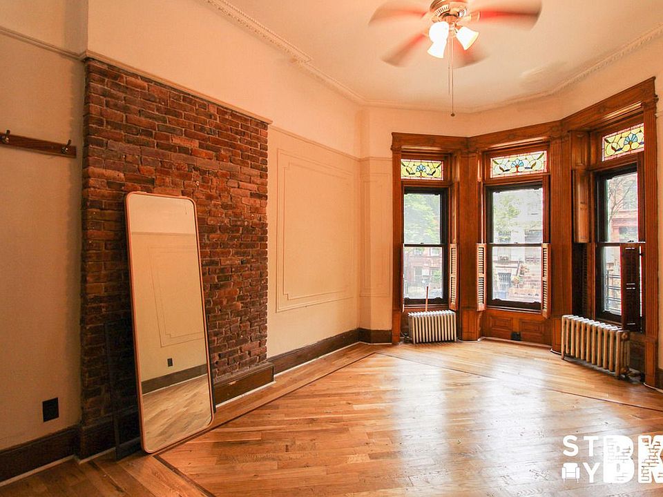 1st image of 398A Hancock St #2