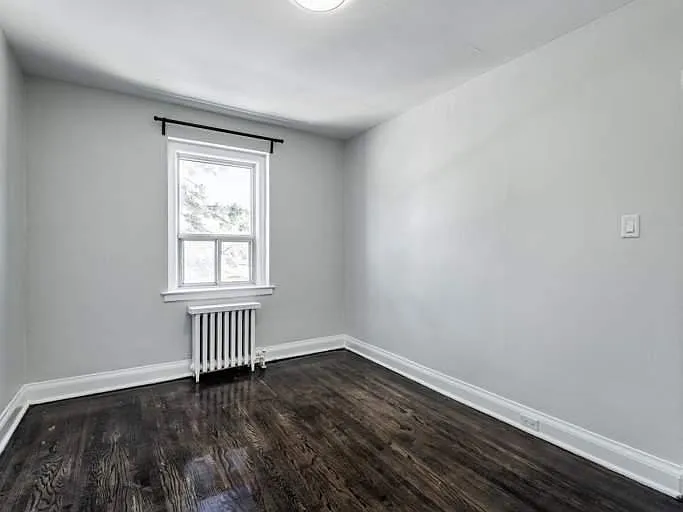 1660 Bathurst St — Photo 12