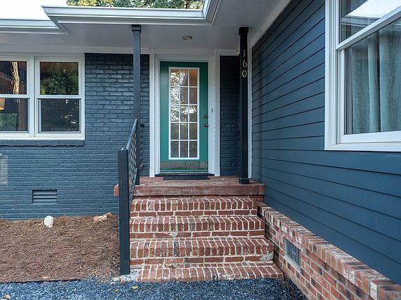 3rd image of 160 Gran Ellen Dr