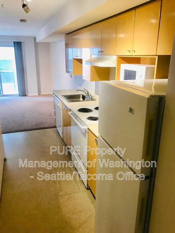 Building Photo - 425 Vine St #520